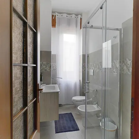 Апартаменты Rho Fiera Near The Metro